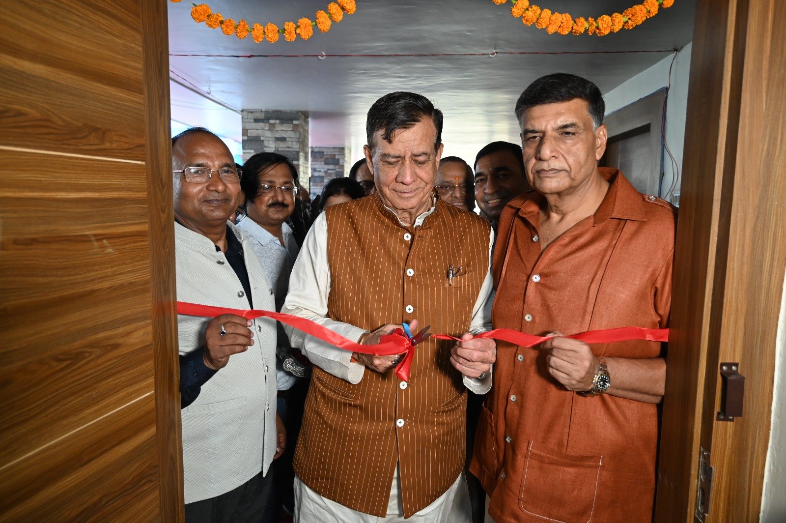 Dr. Parihar with guest at Parihar Physiotherapy